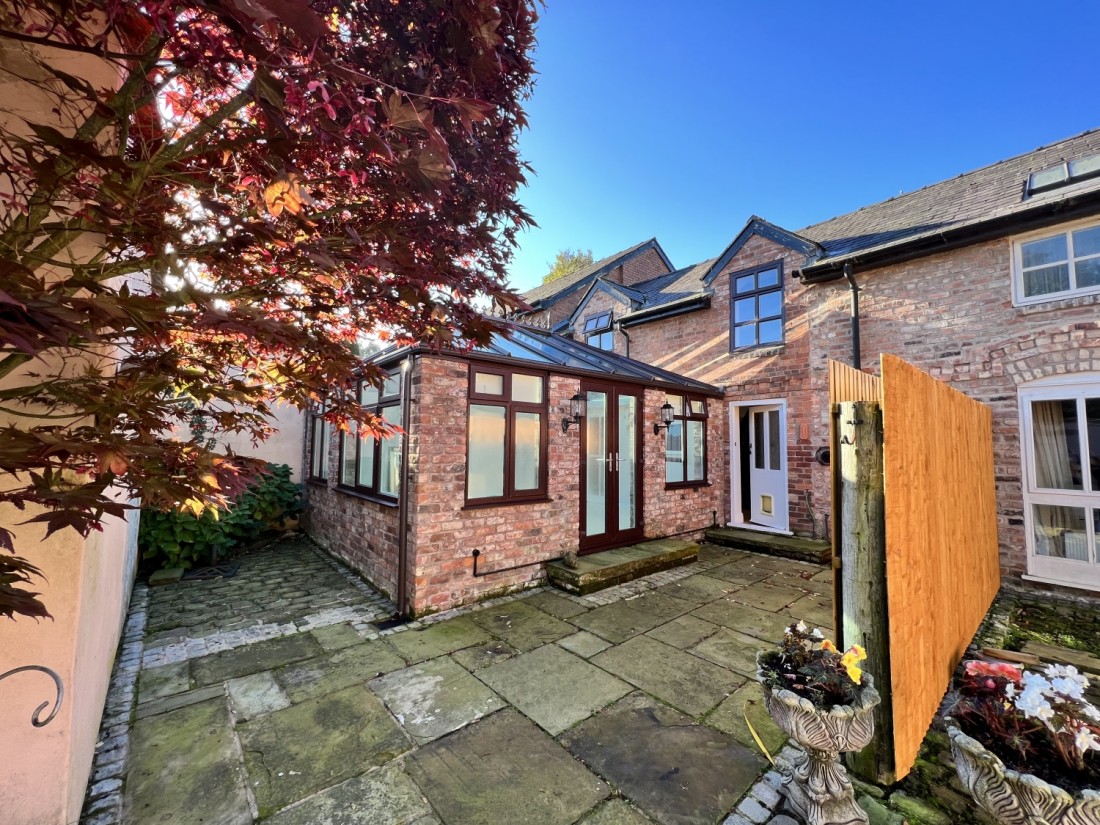 View Full Details for Badgers Rake Lane, Ledsham, Little Sutton, Cheshire, CH66